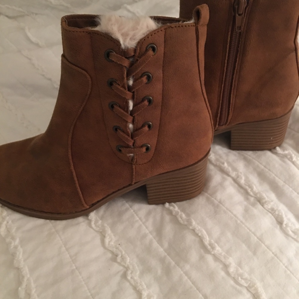Booties - Picture 5 of 6